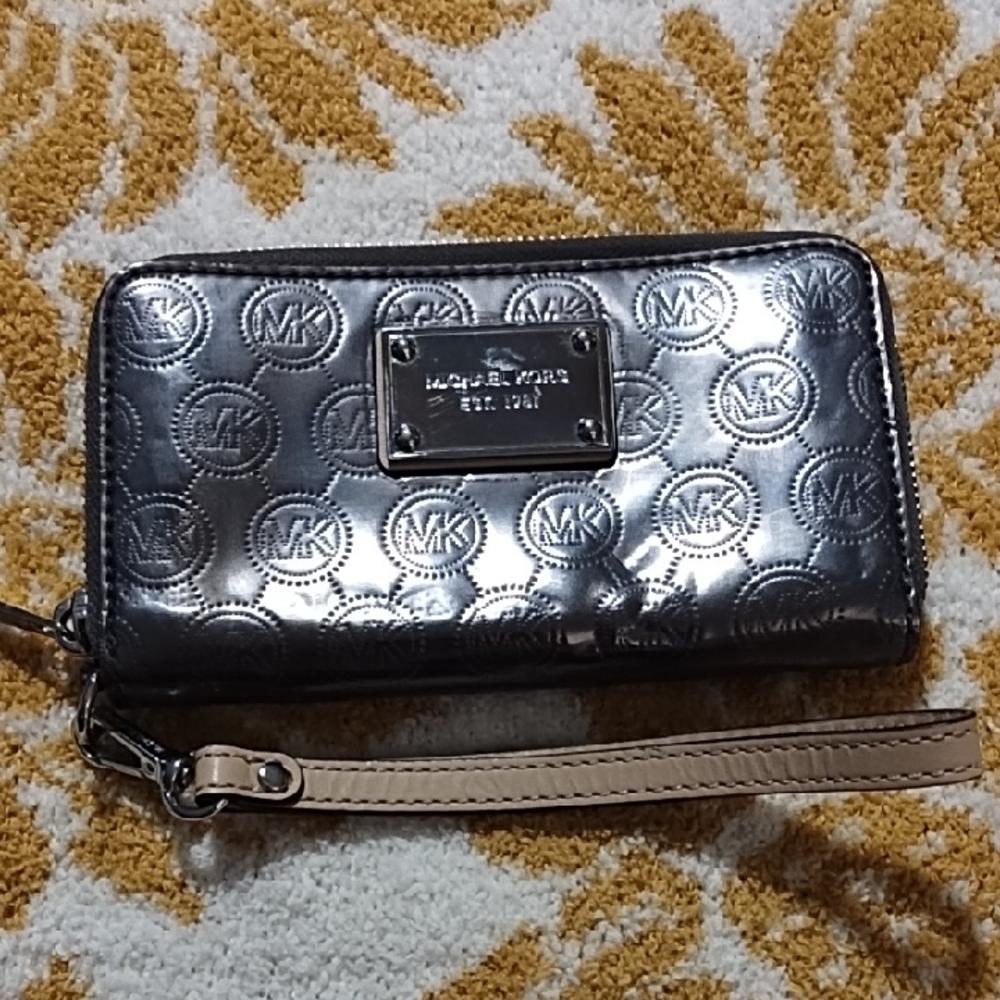 Michael Kors Metallic Silver Wristlet